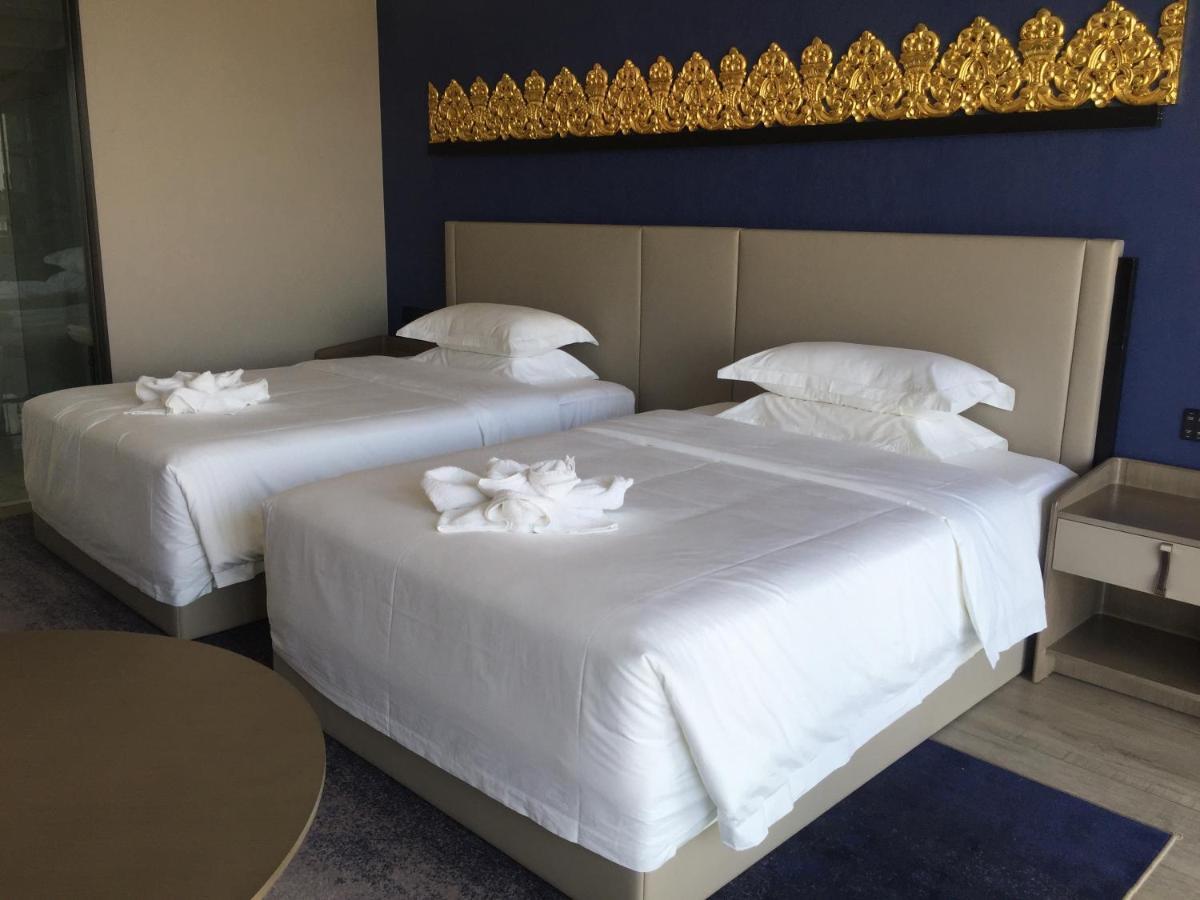 Tian Yi International Hotel 天艺国际酒店 Phnom-Penh Buitenkant foto
