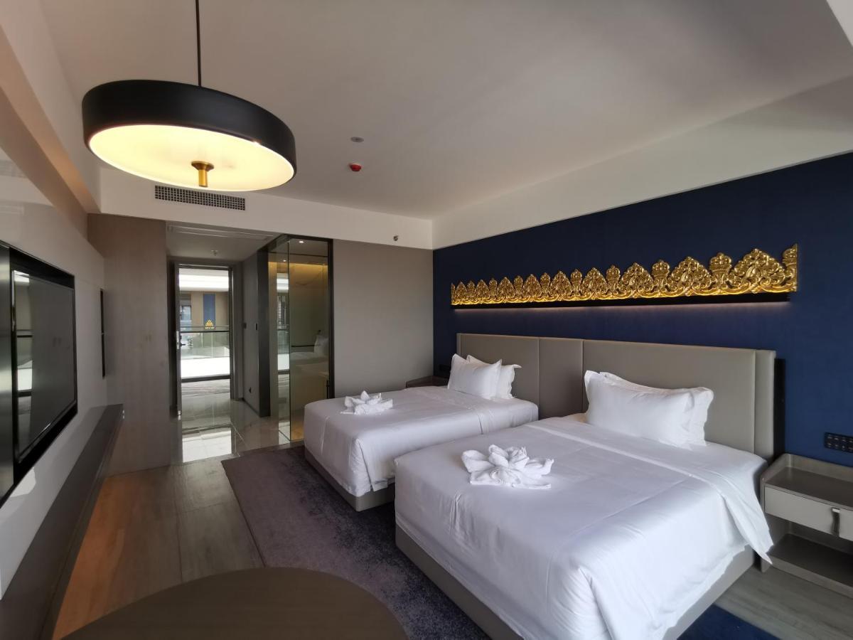 Tian Yi International Hotel 天艺国际酒店 Phnom-Penh Buitenkant foto