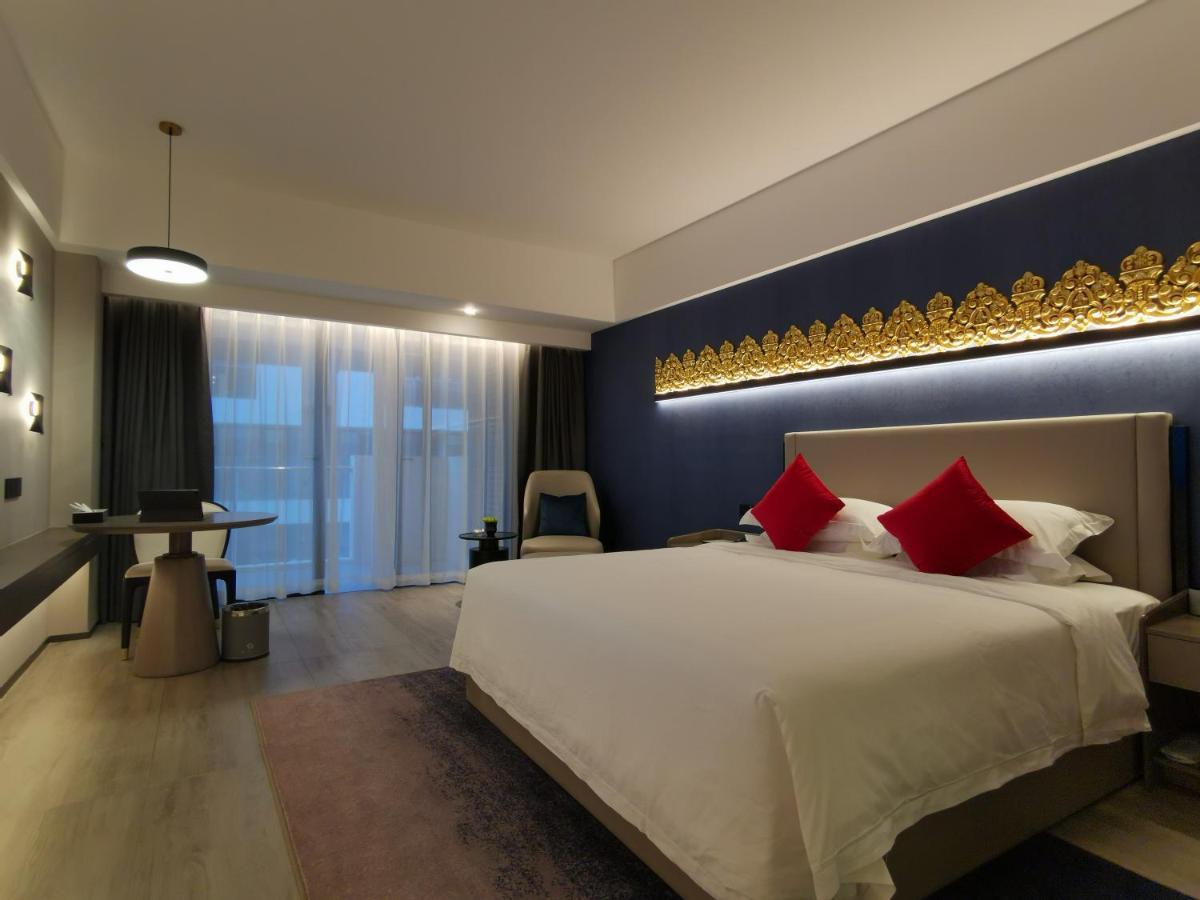 Tian Yi International Hotel 天艺国际酒店 Phnom-Penh Buitenkant foto