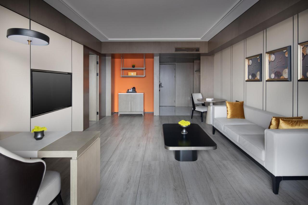 Tian Yi International Hotel 天艺国际酒店 Phnom-Penh Buitenkant foto