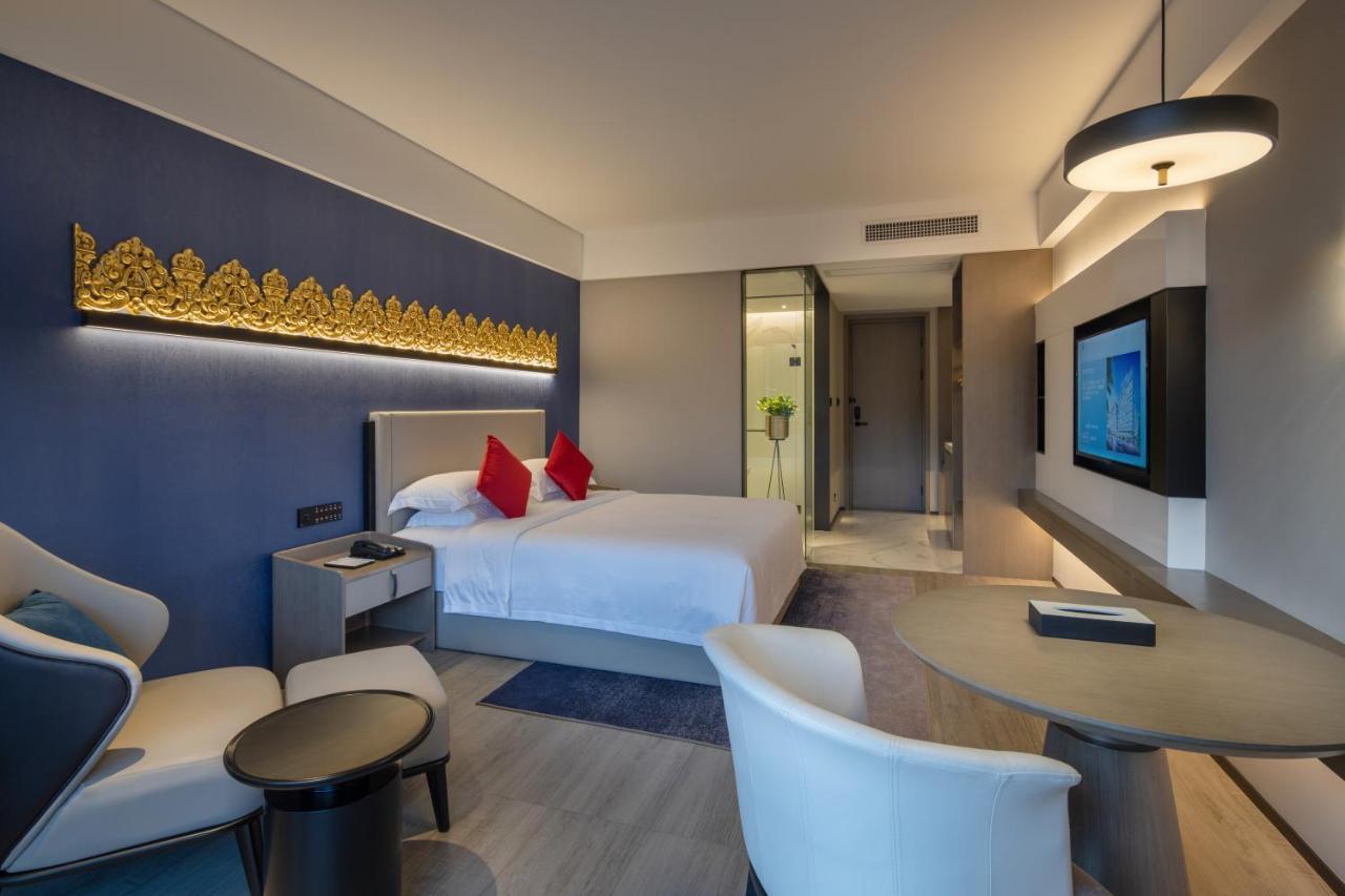 Tian Yi International Hotel 天艺国际酒店 Phnom-Penh Buitenkant foto