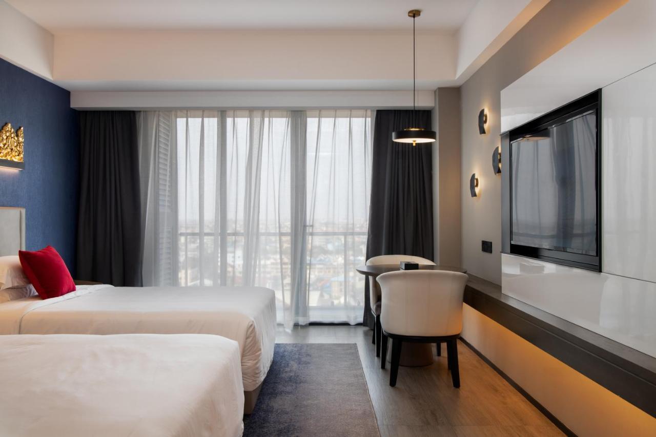 Tian Yi International Hotel 天艺国际酒店 Phnom-Penh Buitenkant foto