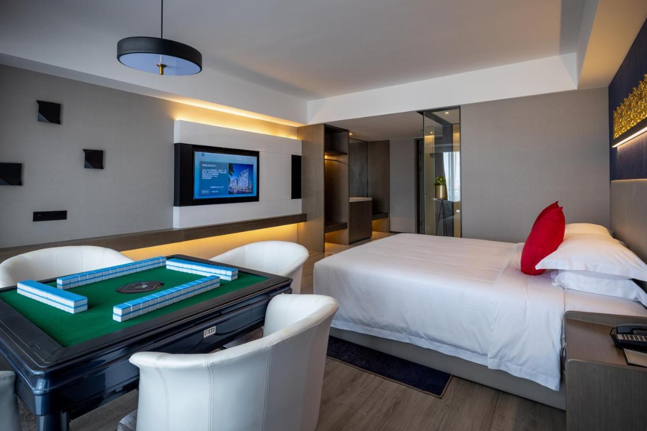 Tian Yi International Hotel 天艺国际酒店 Phnom-Penh Buitenkant foto
