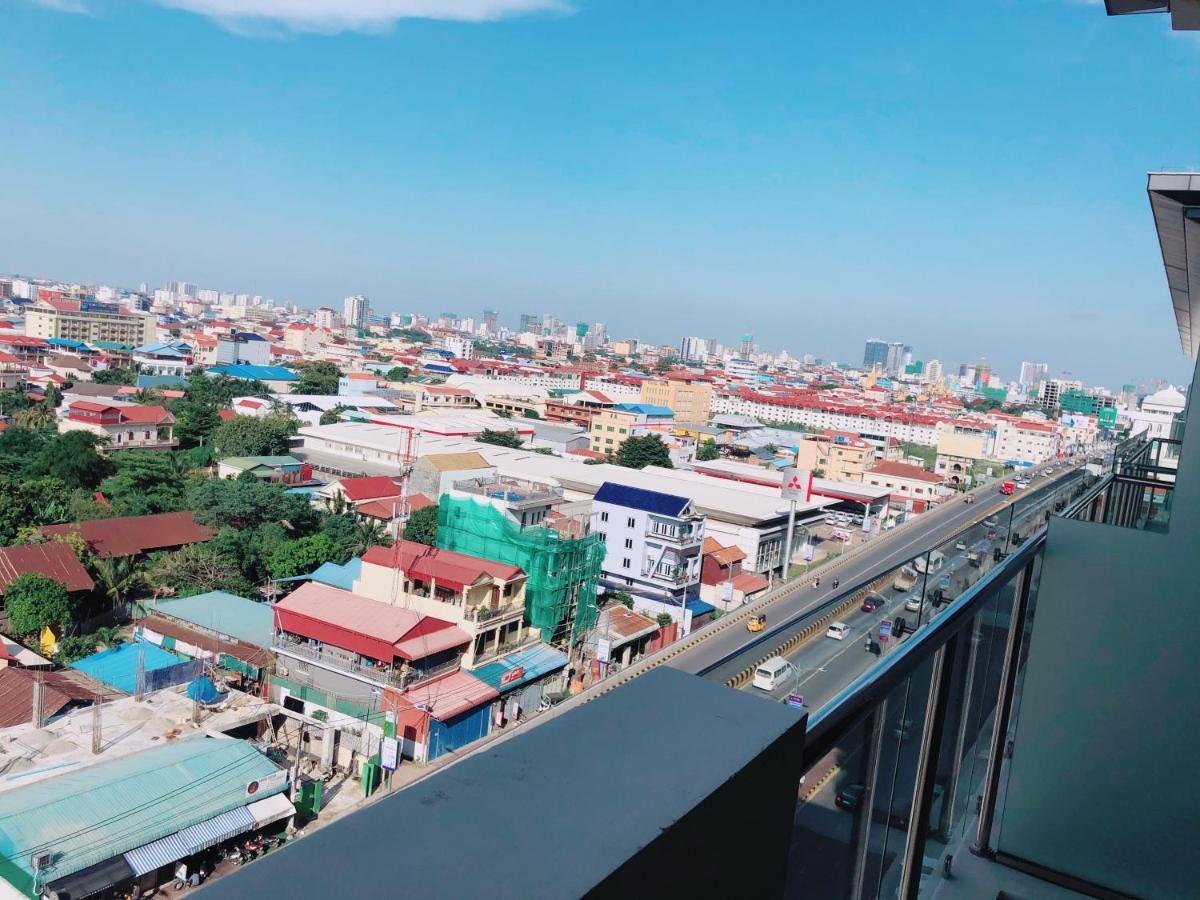 Tian Yi International Hotel 天艺国际酒店 Phnom-Penh Buitenkant foto